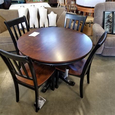 ashley floor model  dining table   chairs retail  big