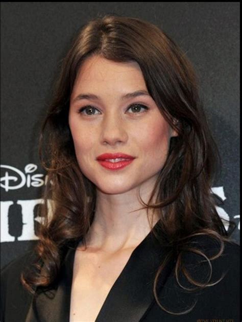 french hot actress girl astrid berges frisbey unseen hot