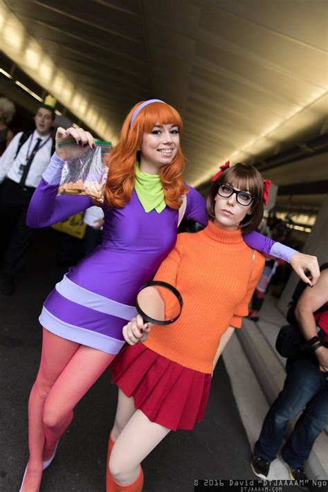 daphne and velma cosplay by uncannymegan on deviantart couple halloween costumes daphne
