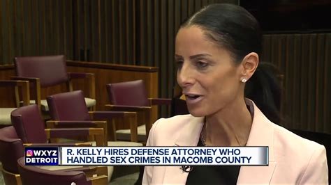 R Kelly S Defense Team Includes Ex Head Of Macomb County