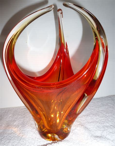 Stunning 1950s Vintage Murano Glass Art Vase In Reds Oranges And