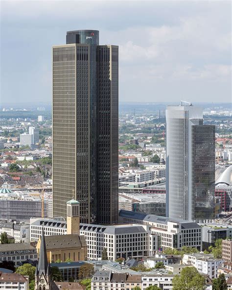 frankfurt  main tower  ansicht vom deutsche bank hochhaus