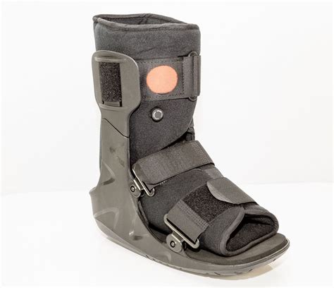 toe fracture boot  top air cast  foot ortholife