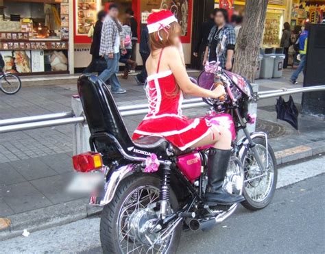 Lady Santa Cosplay Bikers Strike Akiba Sankaku Complex
