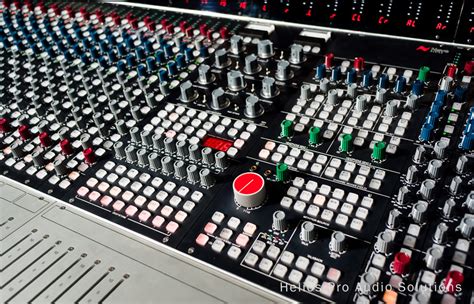 neve custom series  mixers summing recording mengtafels analoog