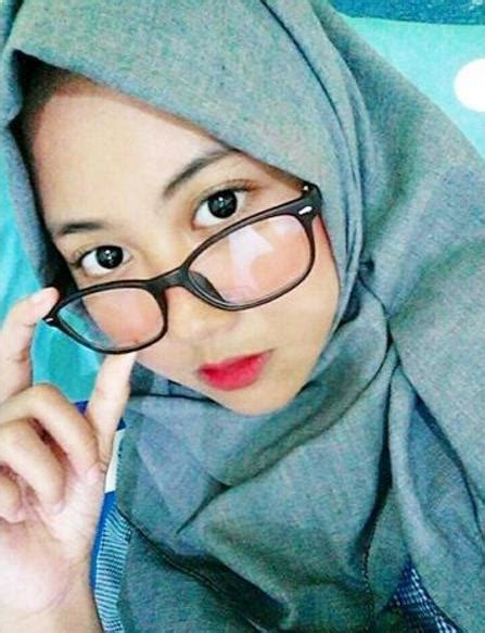 perempuan hijab cantik tutorial hijab terbaru