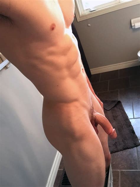 nude guy mirror selfie excelent porn