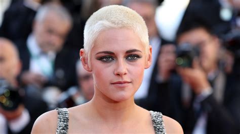 Kristen Stewart Says She Felt “enormous Pressure” To Be An Lgbtq Role