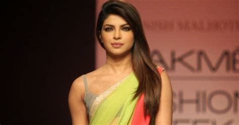 stunning pictures of actress stunning priyanka