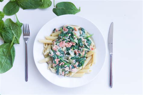 pasta met zalm spinazie en boursin saus suus kookt