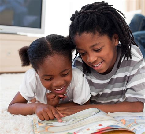 african griot study finds storytelling   key   literacy  black preschool children