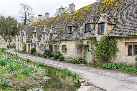 hours   cotswolds tallentire travels
