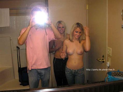 nude share realgirls topless in bathroom mirror [via fun with friends]