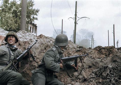 german soldiers    panzer division fighting   southern