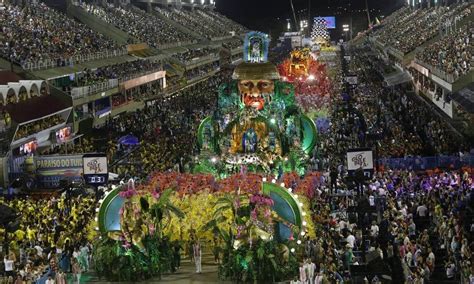 carnaval  comecam  vendas de ingressos  os desfiles  grupo especial diario  rio