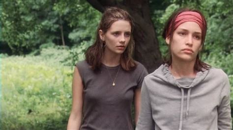 10 Lesbian Movies You Love To Hate Watch On Netflix