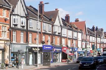 area guides find property  purley croydon nearby