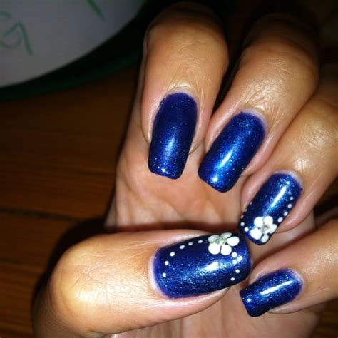 gelish polish  natural nails metallic navy blue white flower detail