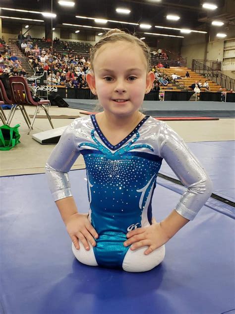 Jak Osmiletá Dívka Která Nemá Nohy Se Stala Gymnastkou A