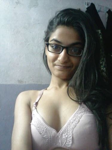lovely bangalore it girl topless selfies leaked online indian nude girls