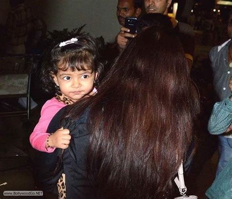 Bollywood Entertainment Aishwarya Rai With Daughter Aaradhya