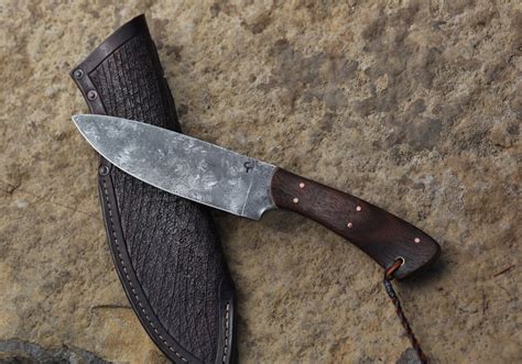 spear point 6 inch camp knife