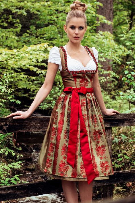 Kathrin In 2020 Dirndl Dress Traditional Dresses Fairytale Fashion