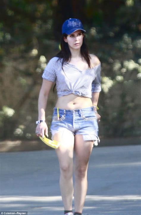 Lana Del Rey Displays Her Trim Tummy And Slender Legs As She Works Up A
