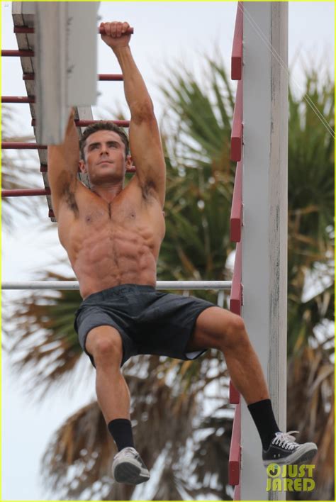 Zac Efron Never Wants That Baywatch Body Ever Again