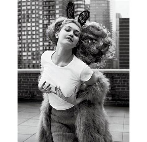 Gigi Hadid Sensualiza Em Fotos Para Revista Internacional Vogue Gente