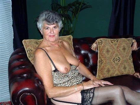 granny pics slut photo granny missis play sex game