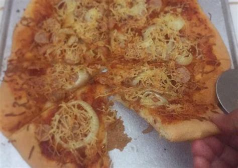 resep pizza tipis oleh arum puspitorini cookpad