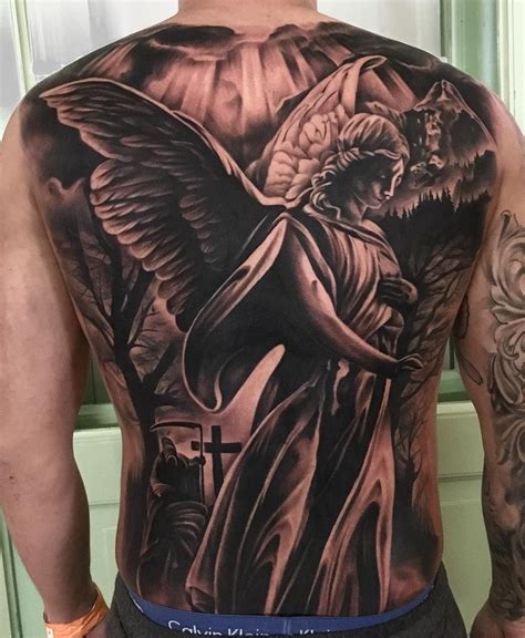 tatuajes de angeles  arcangeles  hombres  mujeres significado