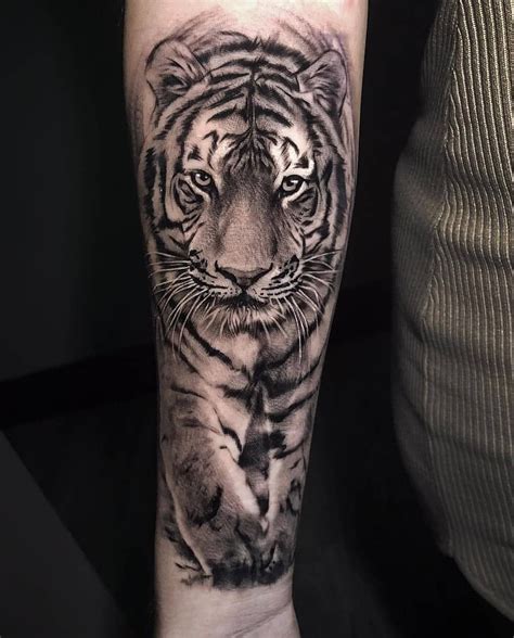Tiger🐯🐯🐯 Tattoo By Shine Tattoos Tiger Tattoo Meaning Mens Tiger