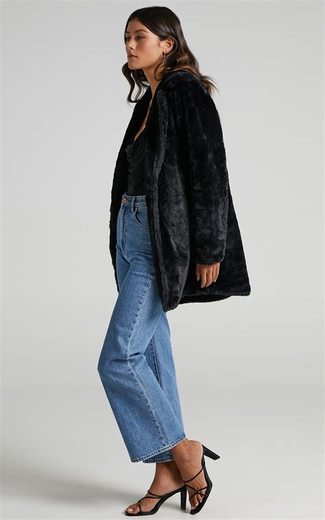 leaning   coat  black faux fur showpo