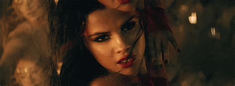 come get it selena gomez find and share on giphy