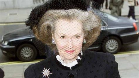 Princess Diana S Stepmother Raine Spencer Dies Aged 87