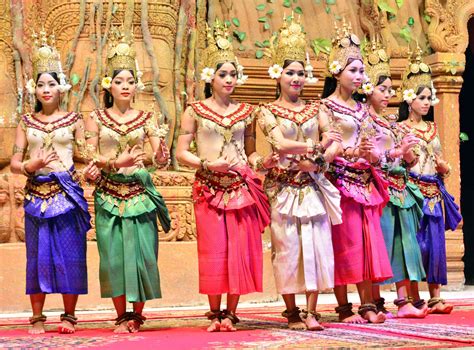 apsara performers cambodia