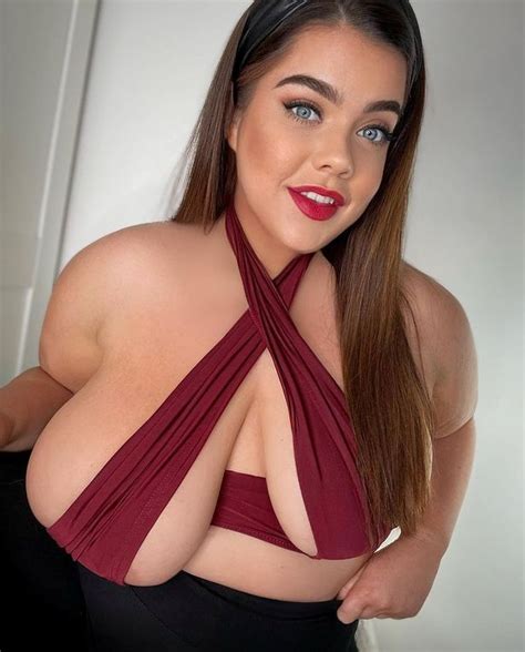 Onlyfans Model With One H Cup Boob And Another Half The Size Turned