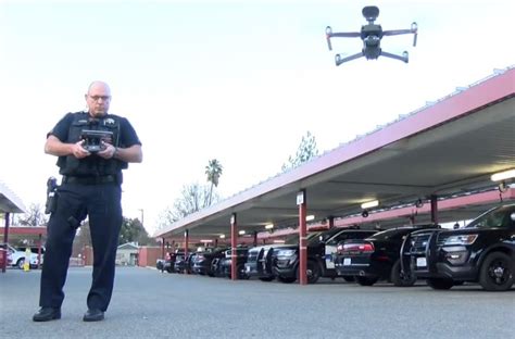 clovis police putting drones   front    officers