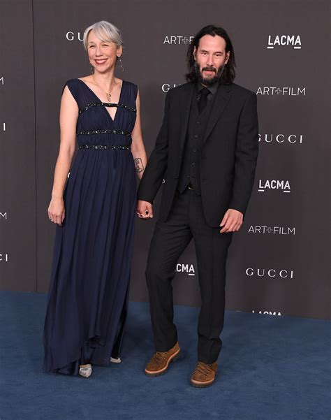 keanu reeves found love again makes 1st appearance with girlfriend