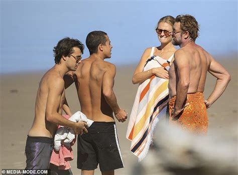 Simon Baker Spends Easter Weekend With His New Girlfriend In Byron Bay