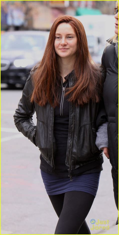 first look at amazing spider man s mary jane the mary sue
