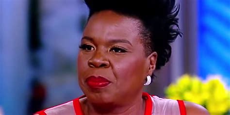 leslie jones wants people to stop being so offended and let comedians