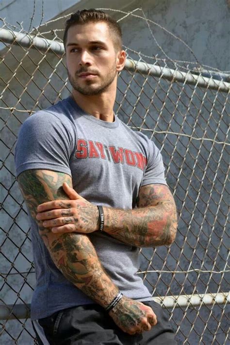 alex minsky ex marine turned underwear male model and he is an amputee such an inspiration