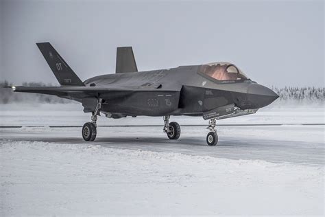 Joint Strike Fighter Operational Test Team Conducts F 35 Pre Iotande Cold