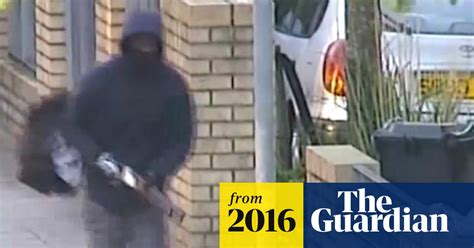 Police Release Cctv Footage Of Shotgun Attack In Brixton Gun Crime
