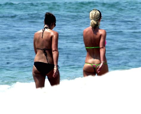 britney spears hot body in tiny bikini celebrity porn photo