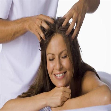 Hair Care By Applying Oil In The Hair At Night You Forget To Sleep