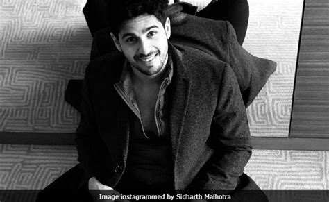 Sidharth Malhotra S Sorry I M Done Tweet Makes Fans Anxious Then Angry